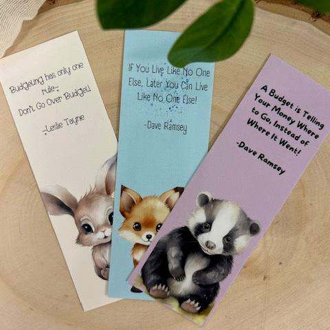 These Cute Bookmarks featuring adorable creatures like foxes, raccoons, and bunnies. Perfect for tracking savings, budgeting, or marking your spot in style. A functional and charming addition to any financial planner or book!