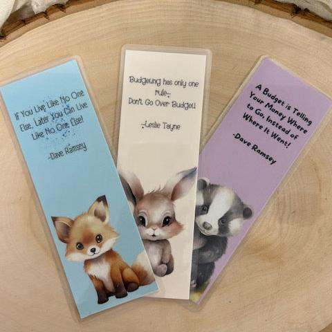 These Cute Bookmarks featuring adorable creatures like foxes, raccoons, and bunnies. Perfect for tracking savings, budgeting, or marking your spot in style. A functional and charming addition to any financial planner or book!